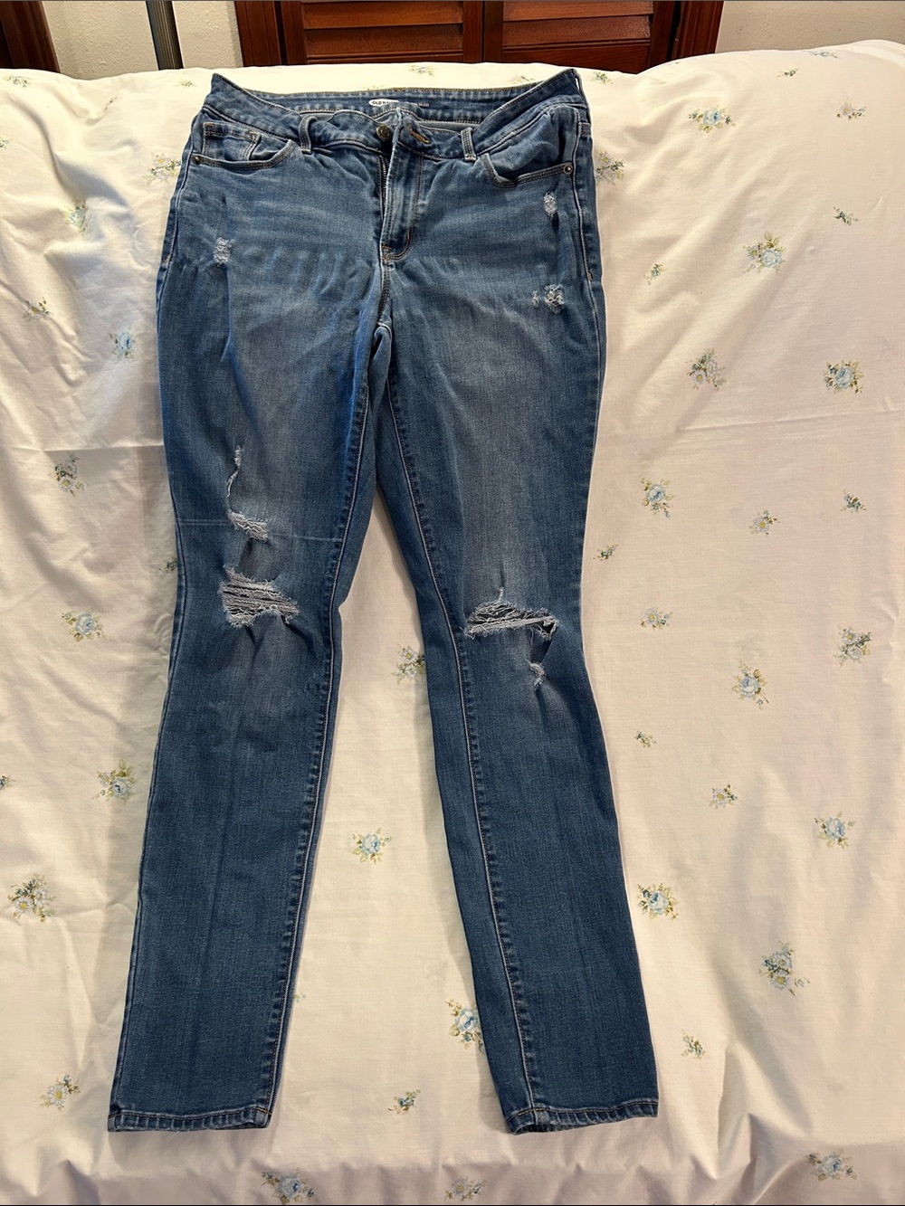 Old Navy Distressed Blue Skinny Jeans 8L